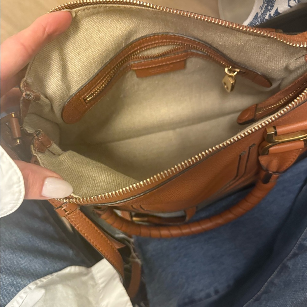 Chloé Marcie Medium Satchel with Gold Hardware - Picture 5 of 8